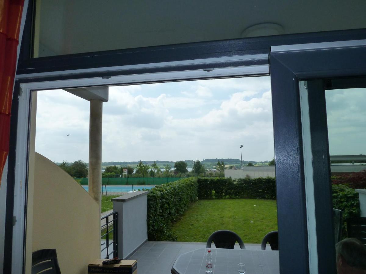 Lac De Eau D Heure Appartement C1 Famille Ranocha Duprez Badon Экстерьер фото